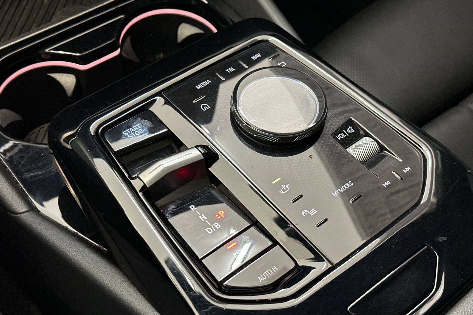 Used 2024 BMW i5 eDrive40i w/ M Sport Package RWD image 17