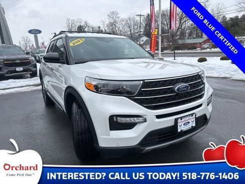 Certified 2023 Ford Explorer XLT w/ Equipment Group 202A image 4
