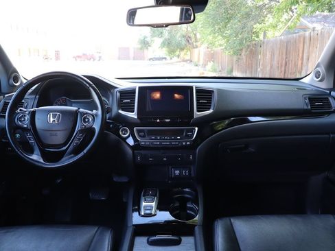 Used 2016 Honda Pilot Touring image 16