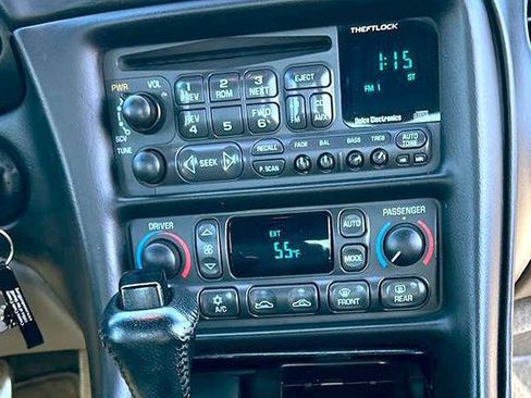 Used 1998 Chevrolet Corvette Coupe w/ Memory Pkg RWD image 17