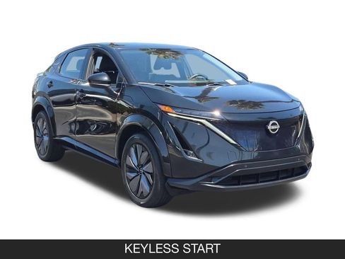 Used 2023 Nissan Ariya AWD image 2