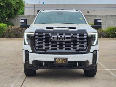 Used 2025 GMC Sierra 2500 Denali Ultimate image 2