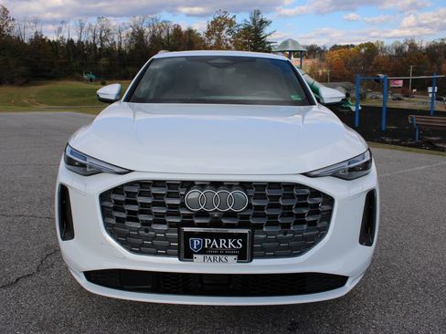 New 2025 Audi Q5 Premium Plus image 3