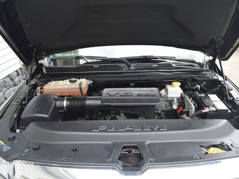 Used 2022 RAM 1500 Big Horn AWD/4WD image 37