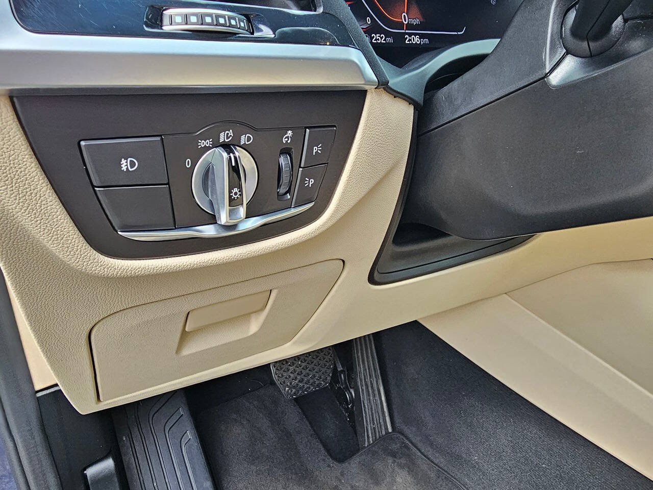 Used 2021 BMW X3 sDrive30i RWD image 16