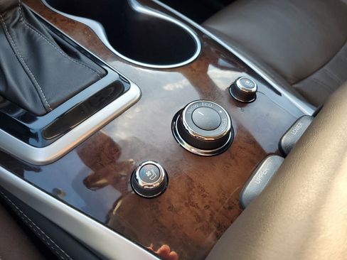 Used 2020 INFINITI QX60 Luxe w/ Sensory Package image 41