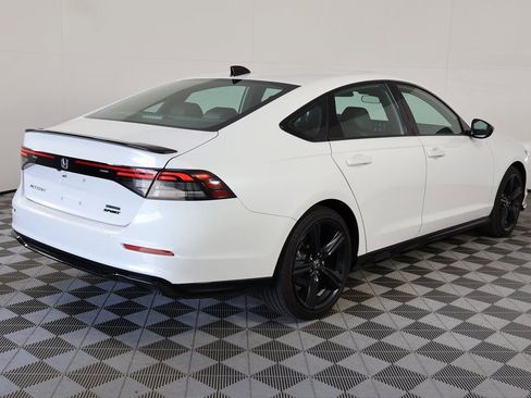 Used 2024 Honda Accord Sport image 4