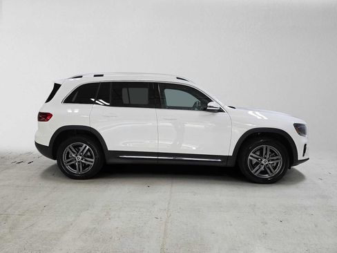 Certified 2026 Mercedes-Benz GLB 250 4MATIC image 2