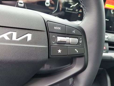 New 2025 Kia K4 EX image 22