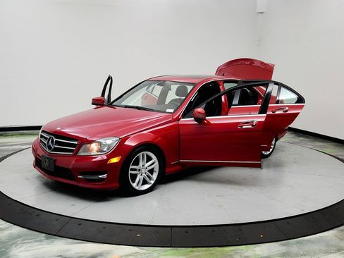 Used 2014 Mercedes-Benz C 300 4MATIC Sedan w/ Premium 1 Package image 9
