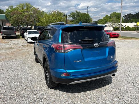 Used 2018 Toyota RAV4 SE w/ Power Extra Value Package image 13