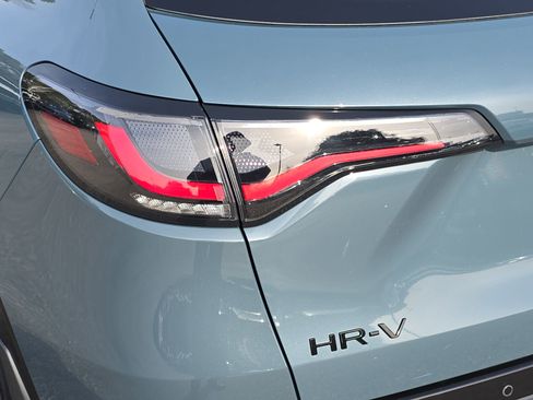 Used 2023 Honda HR-V EX-L image 34