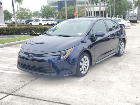 Used 2024 Toyota Corolla LE image 7