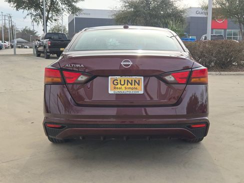 Certified 2025 Nissan Altima 2.5 SV image 6