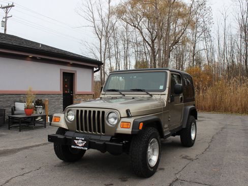 Used 2004 Jeep Wrangler SE w/ Ecco Tire & Wheel Group image 12