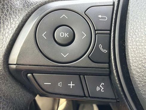 Used 2022 Toyota Corolla LE FWD image 17