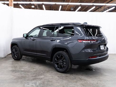 New 2025 Jeep Grand Cherokee L Limited w/ Trailer Tow Package image 4