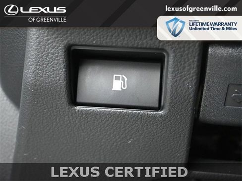 Certified 2025 Lexus LX 700h Luxury image 17