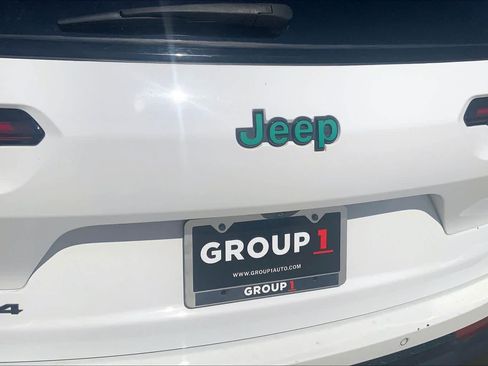 Used 2023 Jeep Grand Cherokee L Laredo AWD/4WD image 29