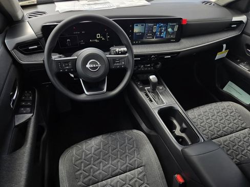 New 2026 Nissan Kicks SV w/ Cold Weather Package FWD image 14