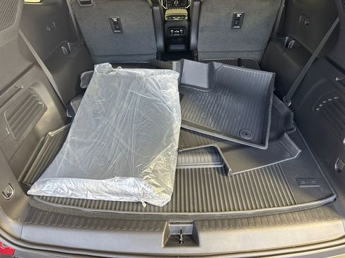 New 2026 GMC Acadia Elevation w/ Elevation Premium Package image 18