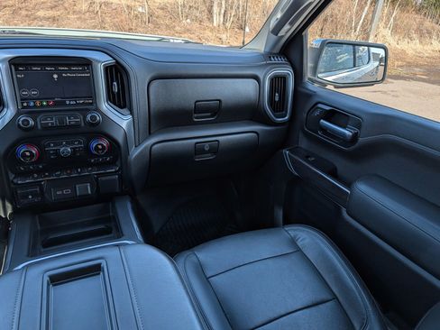 Used 2020 Chevrolet Silverado 1500 LTZ AWD/4WD image 11