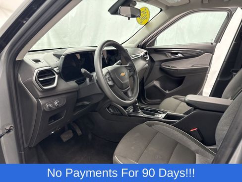 Used 2025 Chevrolet TrailBlazer LT AWD/4WD image 11