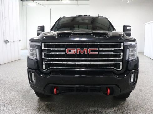 Used 2022 GMC Sierra 2500 AT4 w/ AT4 Preferred Package AWD/4WD image 3