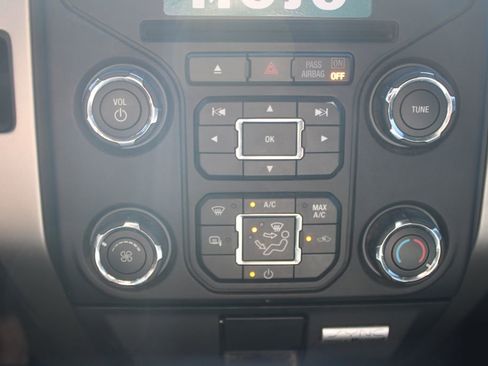 Used 2014 Ford F150 XLT w/ Equipment Group 301A Mid AWD/4WD image 41