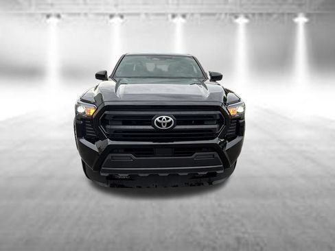 Used 2025 Toyota Tacoma SR RWD image 10
