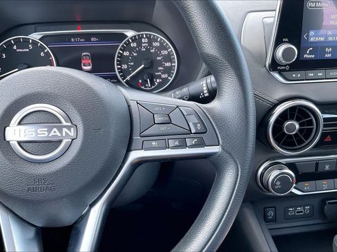 Used 2025 Nissan Sentra SV FWD image 23