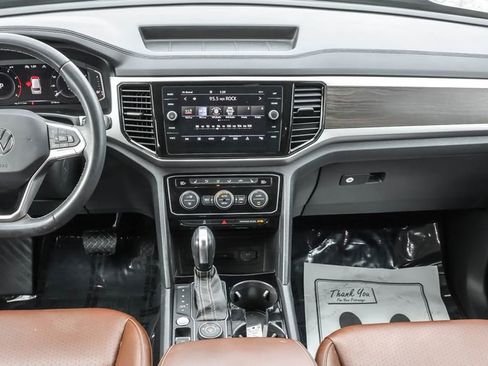 Used 2022 Volkswagen Atlas SE image 29
