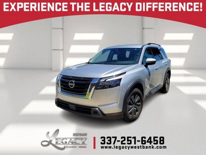 Used 2025 Nissan Pathfinder SV