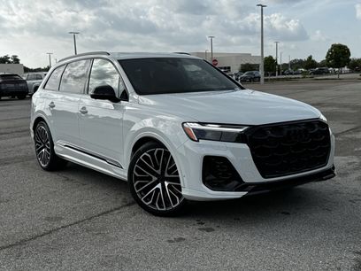 New 2026 Audi SQ7 Premium Plus