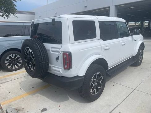 Used 2025 Ford Bronco Outer Banks AWD/4WD image 4