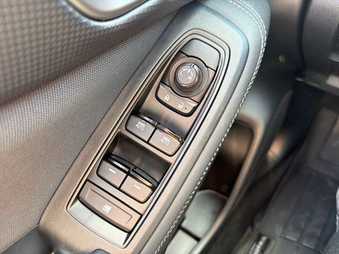 Used 2024 Subaru Forester Premium AWD/4WD image 15