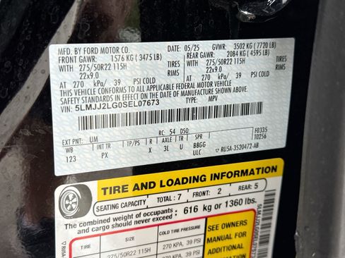 Used 2025 Lincoln Navigator Reserve AWD/4WD image 43