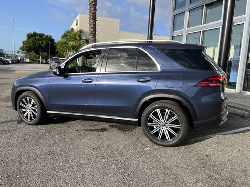New 2026 Mercedes-Benz GLE 450e 4MATIC image 4