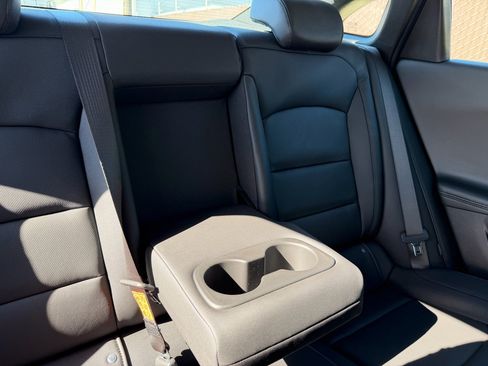 Used 2025 Chevrolet Malibu LT FWD image 18