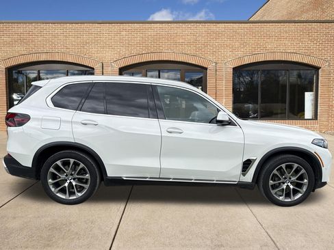 Used 2025 BMW X5 xDrive40i AWD/4WD image 2
