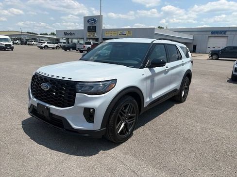 New 2026 Ford Explorer ST-Line w/ ST-Line Street Pack RWD image 2