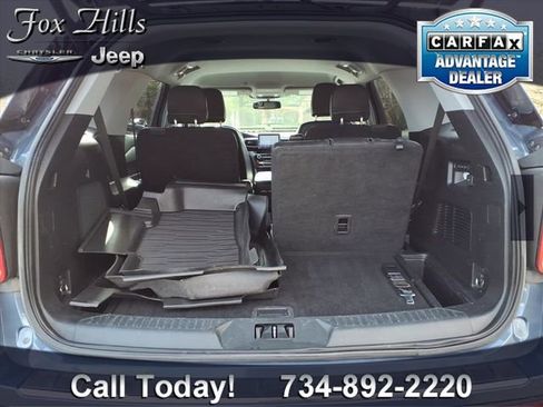 Used 2021 Ford Explorer Limited w/ Equipment Group 301A RWD image 10