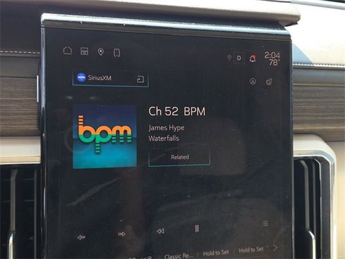 Used 2024 GMC Acadia Denali w/ LPO, Floor Liner Package image 21