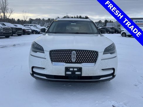 Used 2022 Lincoln Aviator AWD w/ Premium Package image 2