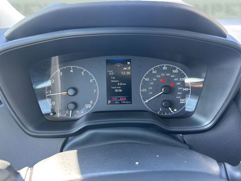 Used 2025 Toyota Corolla LE image 19