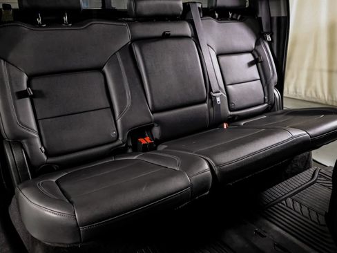 Used 2021 Chevrolet Silverado 1500 RST w/ Texas Edition Plus AWD/4WD image 31