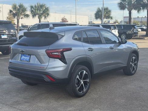 New 2026 Chevrolet Trax RS w/ Driver Confidence Package image 9
