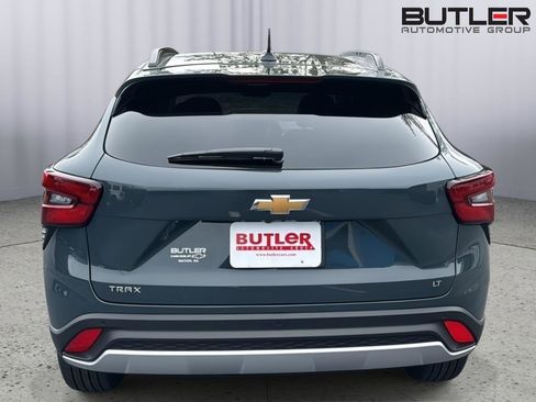 New 2026 Chevrolet Trax LT w/ Driver Confidence Package image 5