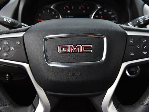 Used 2023 GMC Terrain SLE w/ Driver Convenience Package image 19