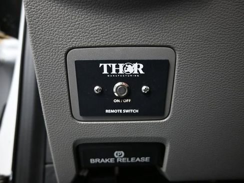 Used 2019 Ford F250 XL w/ Power Equipment Group image 31